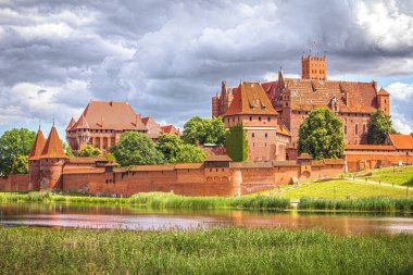Malbork Kalesi, Polonya 'daki Alman Düzeni' nin başkenti.