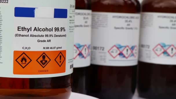 Etylalkohol Kemikalie Som Används Laboratorier Och Brandfarlig — Stockvideo