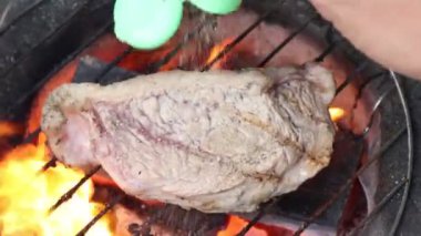 Izgara taze et ve kırmızı et hızlandırıcılardan korunuyor.