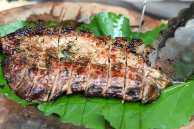 Izgara taze et ve kırmızı et hızlandırıcılardan korunuyor.