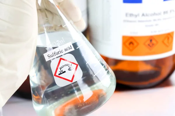 Schwefelsäure Glas Chemie Labor Und Der Industrie lizenzfreie Stockbilder