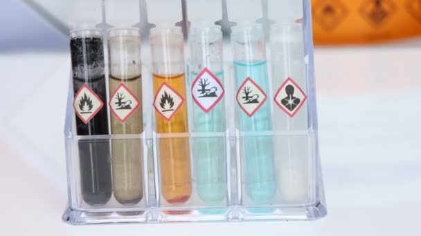 Chemikálie Symbol Zkumavce Chemikálie Používané Laboratoři Nebo Průmyslu — Stock video