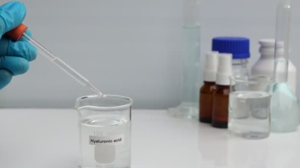 Hyaluronzuur Een Chemisch Ingrediënt Schoonheidsproducten Chemicaliën Gebruikt Laboratoriumexperimenten — Stockvideo