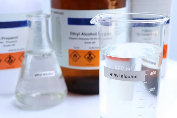 Alkohol Etylowy Substancja Chemiczna Stosowana Laboratoriach Łatwopalna — Zdjęcie stockowe