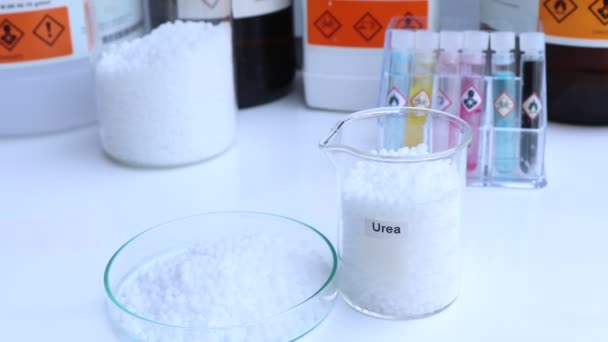 Urea Glass Chemical Laboratory Industry — 图库视频影像