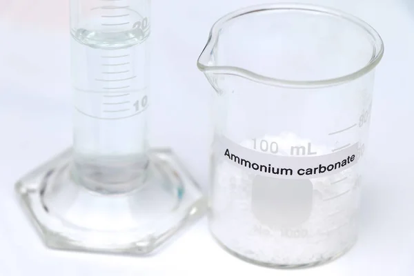 Carbonato Amónio Vidro Produto Químico Laboratório Indústria Produtos Químicos Utilizados — Fotografia de Stock