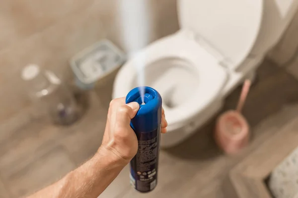 Guy Hand Holds Sprays Air Freshener Toilet Bathroom Home Hygiene — Stock Photo, Image