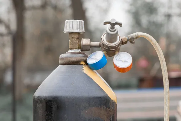 Cilindro Dióxido Carbono Con Caja Cambios Sistema Botella Gas Industrial — Foto de Stock