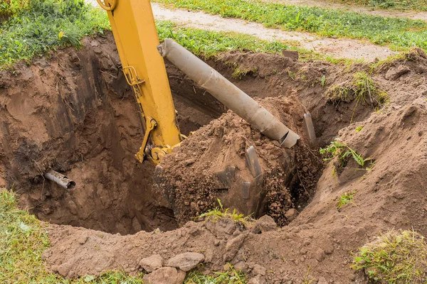 Bucket Bulldozer Pile Land Next Pit Industrial Zone Excavation Work — Stock Photo, Image