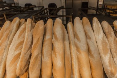 Taze pişmiş mallar fırın somun ekmek ekmek arka planı.