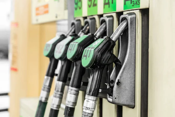 Gáz Benzin Fűtőolaj Üzemű Járművek Személygépkocsik Üzemanyag Feltöltési Szolgáltatása — Stock Fotó