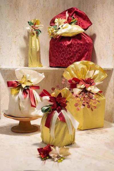 Doces Natal Típicos Italianos Embrulhados Belos Pacotes Tecido — Fotografia de Stock