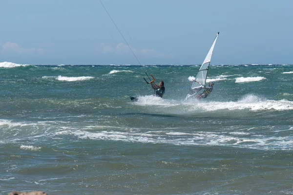 Kitesurfing Windsurfing Windy Day Very Rough Sea — Stock Photo, Image