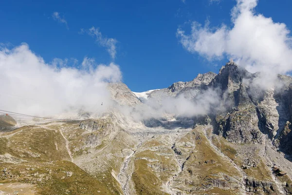 Cordillera Los Alpes Italianos Soleado Día Verano Vista Cerca Las —  Fotos de Stock