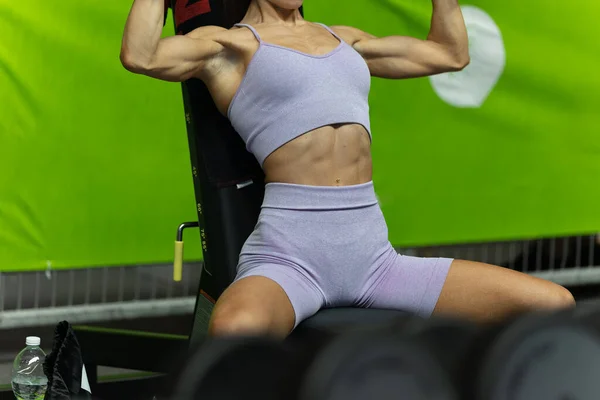 Girl Doing Exercises Dumbbells Gym Fitness Workout — Foto Stock