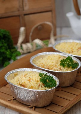 Ev yapımı schotel makarna ya da schaal makarnası. İtalyan yemeği. Seçici Odaklanma. Üst Manzara. Boşluğu Kopyala