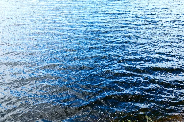 Mavi Sakin Göl Suyu Arka Planı — Stok fotoğraf