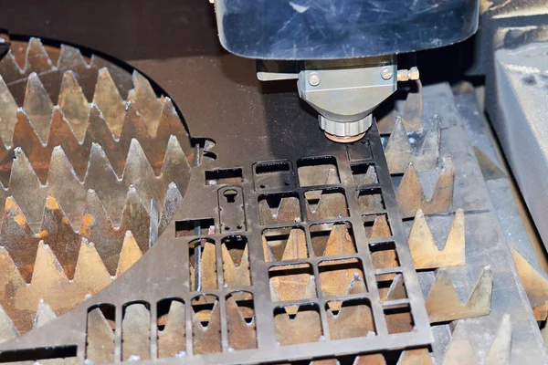 Cnc Laser Cutting Machine Cutting Steel Products Selective Focus — Stockfoto