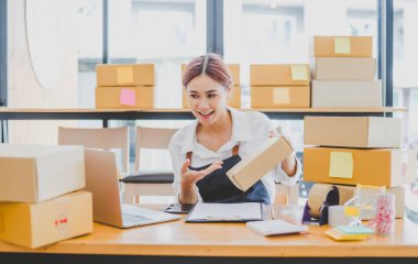 Small business owners online are offering their customers their orders and products via video call. and check the orders that the customers have ordered of online retailers - online shopping
