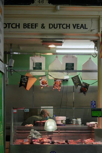 Een Vleeskraam Cardiff Market Cardiff Central Market Een Victoriaanse Overdekte — Stockfoto