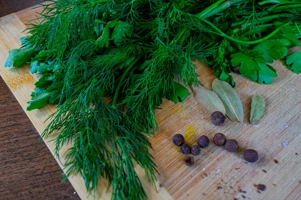 Cutting Board Ingredients Homemade Dumplings Bunches Green Dill Pepper Bay — Stock Photo, Image