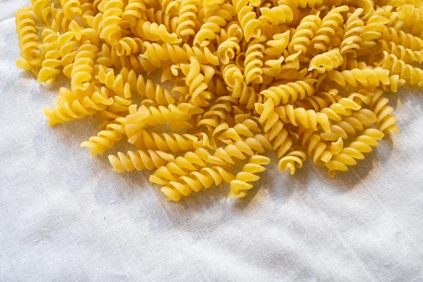 Heap Raw Italian Fusilli Pasta Fusilli Pasta White Background Copy — Foto de Stock
