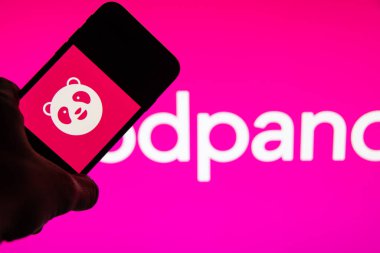 Rheinbach, Almanya 25 Ekim 2021, Bir akıllı telefon ekranında 