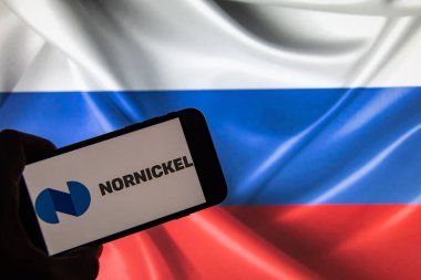 Rheinbach, Almanya, 4 Mart 2022, Bir akıllı telefon sergilenen 