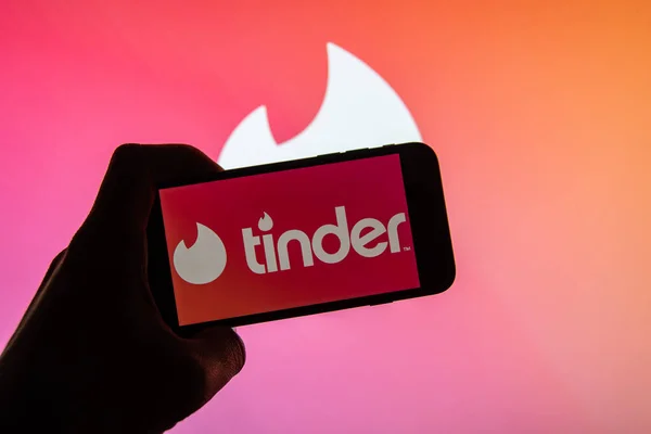 Rheinbach März 2022 Das Markenlogo Der Mobilen Dating App Tinder — Stockfoto