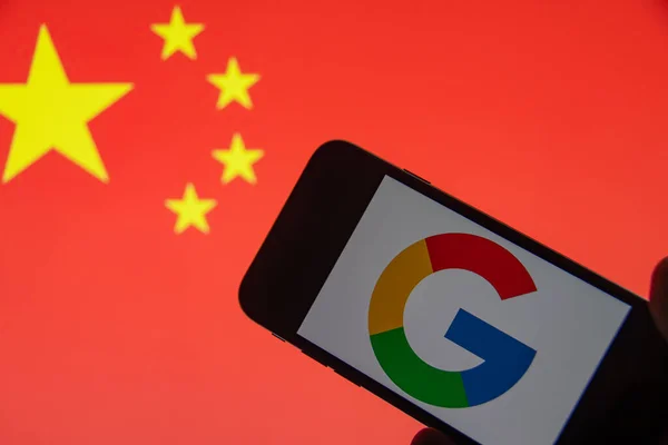 Rheinbach April 2022 Das Markenlogo Google Vor Einer Chinesischen Flagge — Stockfoto