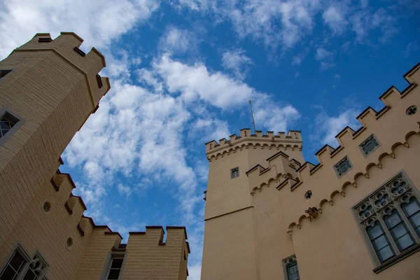 Hrad Stolzenfels Koblenzu Modrou Oblohou — Stock fotografie