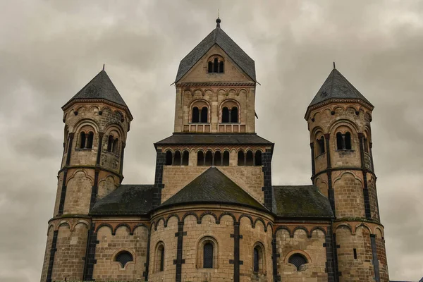 Framsidan Benediktinklostret Maria Laach — Stockfoto