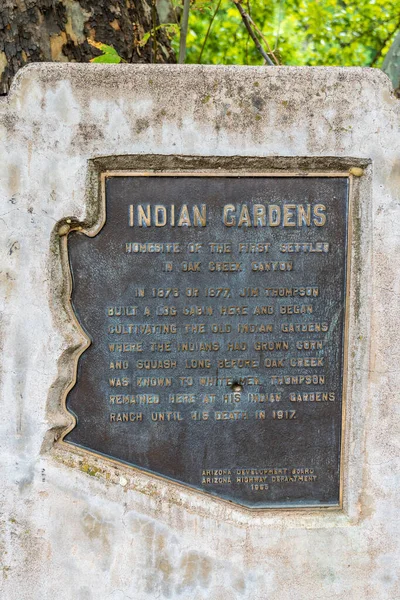 インド庭園 2021年9月29日 オーククリークキャニオンのこの部分の歴史を示す歴史的標識 — ストック写真