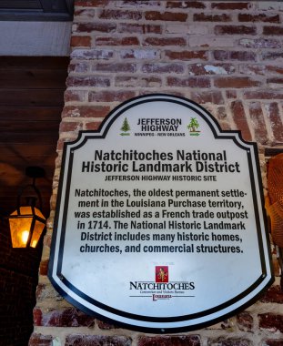 Natchitoches, LA - 22 Ekim 2021: Ulusal Tarihi eser bölgesinde Jefferson Otoyolu Tarihi Sitesi. Natchitoches, Louisiana Satın Alma Bölgesi 'ndeki en eski yerleşim yeridir..