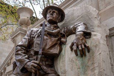 Lynchburg, Virginia - 21 Nisan 2022: Birinci Dünya Savaşı anıtının bir parçası olan heykeltıraş Charles Keck 'in 