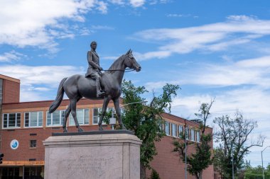 Colorado Springs, CO - 3 Temmuz 2022 General William Jackson Palmer heykeli Nathan Dumont Potter tarafından yapılmıştır. General Palmer Colorado Springs 'in kurucusudur..
