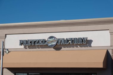 Blue Bell, PA - 1 Nisan 2019 Philly Pretzel Factory dünyanın en büyük Philly-style pretzel pastanesidir..