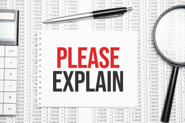 Hesap makinesi, büyüteç ve grafik arkaplanındaki kalemle kağıda yazılmış metni açıklayın lütfen.