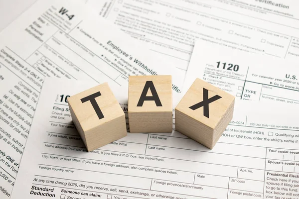 Word Tax Escrito Cubos Madera Concepto Fiscal — Foto de Stock