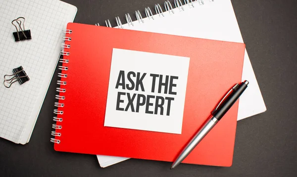 Ask Expert Sign Sheet Paper Red Notepad Pen — Stockfoto