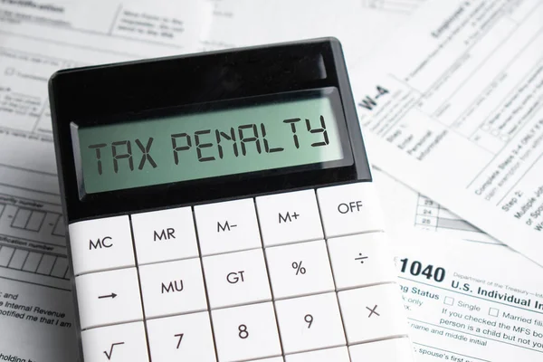 Penalidad Fiscal Palabra Calculadora Concepto Negocio Impuestos Tiempo Para Pagar — Foto de Stock