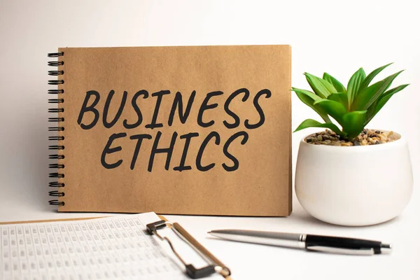 Business Ethics Papier Notatnik Miejscu Pracy Biurowej — Zdjęcie stockowe