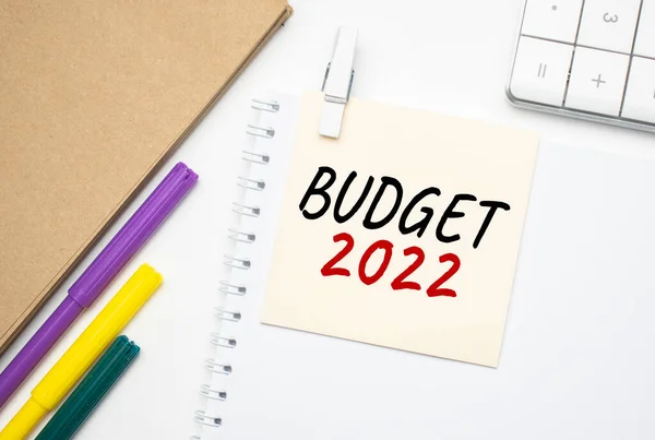 Budget 2022 Notebook Laptop Keyboard Light Background — Stockfoto