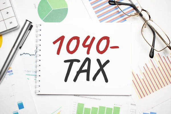 1040 Vergi Konsepti Kapanıyor Finans Kavramı — Stok fotoğraf
