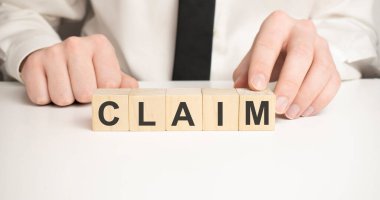 İnsan, tahta bloklarla CLAIMS 'i yarattı.