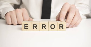 İnsan ahşap bloklarla HATA 'lar yaptı.