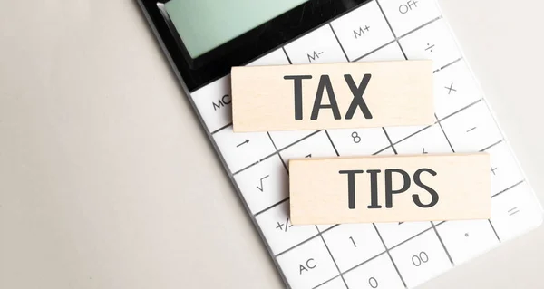 Slovo Tax Tips Kalkulačce Obchodní Daňový Koncept Čas Zaplacení Daně — Stock fotografie