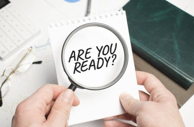 Büyüteç ve metin. Büyüteç üzerinde hazır mısınız?