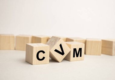 CVM yazılı tahta küpler. İlaçlar. tıbbi konsept