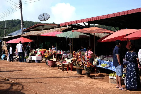 Loei Tajlandia Styczeń 2018 Azjatyccy Sklepikarze Sprzedają Rano Tajskie Jedzenie — Zdjęcie stockowe